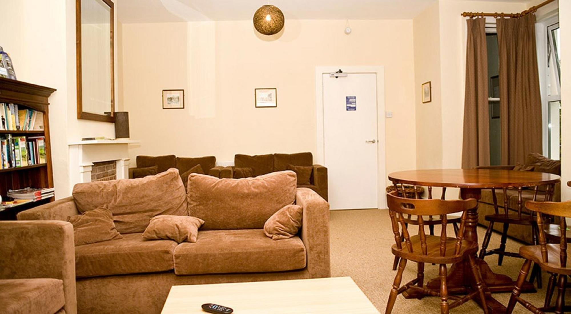 Hostel Yha On Thames *